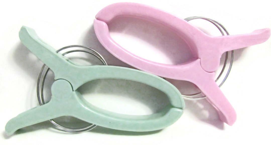 8 Quilting Clamps for Your Quilt to Hold the Bulk While Free Motion