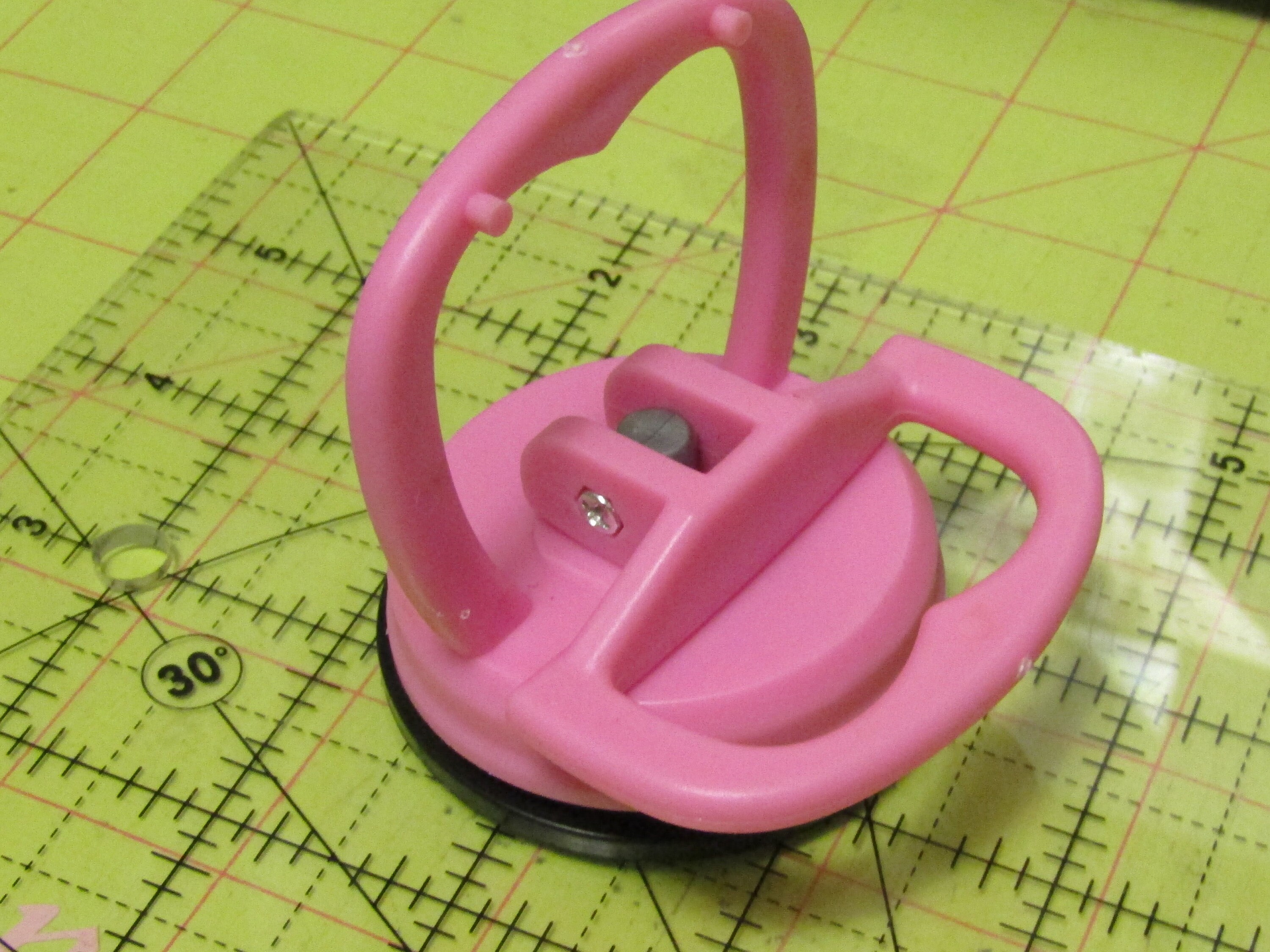 Ruler handle for quilt ruler and rotary cutting, suction cup pink
