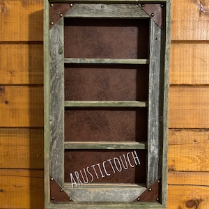 Belt Buckle Display Case - holds 8 buckles-Saddle