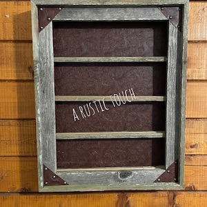 Belt Buckle Display Case - Holds 12 Buckles-Brown Tooled