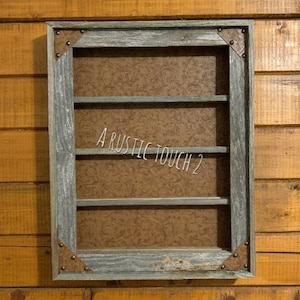 Belt Buckle Display Case - Holds 12 Buckles-Tan