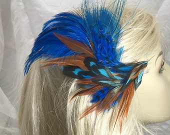 Bright blue feather hair clip, Peacock Feather Fascinator,Blue feather barrette,blue hair or hat clip, Boho, Festival