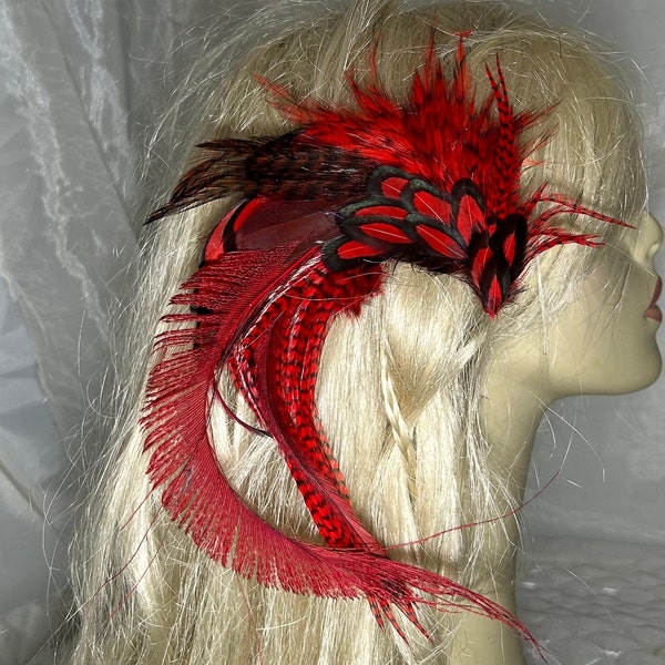 Simple Elegant Red Feather Hair Clip, Red Feather  Hat Piece, Shades of RedFeather Barrett, Vibrant Red Petite Feather Clip