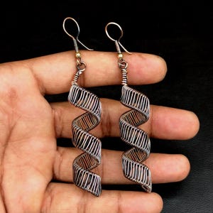 Pendientes espirales de alambre de cobre hechos a mano – Joyería colgante rústica