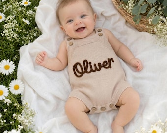 Personalisierte Baby Overall, benutzerdefinierte Name stricken Baby Latzhose, mit Monogramm Neugeborenen Coming Home Outfit, ästhetischer Kleinkind Strampler
