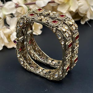 Set di bracciali Kundan con rubini / Bracciale da sposa in oro antico / Gioielli etnici indiani