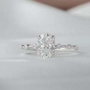 Incredibile argento Bellissimo anello in argento e oro con moissanite e diamanti Anello da donna Anello con diamanti Anello in oro Anello in argento Anello nuziale Gioielleria raffinata