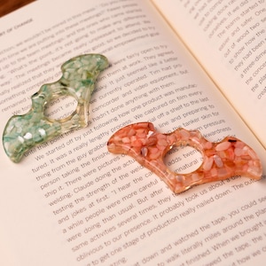 Natural Colored Stone Page Holder, Thumb Page Holder,Page Spreader,Book Page Holder,Book Accessories,Book Lover Gift,Back to school gift