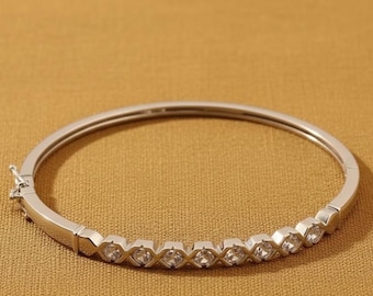 Sierlijke rond geslepen moissaniet/diamant armband, 14k vergulde zilveren stapelbare bruidssieraden