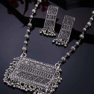 Colar indiano oxidado/Conjunto de joias/Joias oxidadas/Joias Navratri/Colar para uso em Diwali/Joias de casamento/Colar oxidado/Colar longo