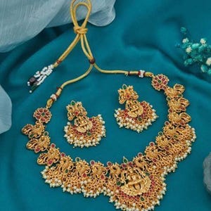 Antique Gold Necklace/South Indian Jewelry/Temple Jewelry/Goddess Necklace/Guttapusalu Necklace/Wedding Necklace/Indian Bridal Necklace