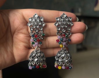 Elegantes pendientes multicolores oxidados de diseño / Regalo para mujer / Joyería para Navratri
