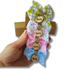 Custom dog hair bows with name tag – Personalized dog bow set of 4 – Handmade bows for small dogs – Puppy accessories – Gift for pet lover