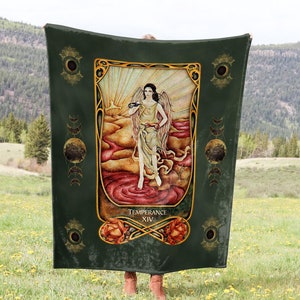 Mäßigkeit Tarot Karte Crushed Samt Decke | Spirituelle Boho Wohndeko | New Age Stil | Mond, Sterne, Himmelskörper | Glänzendes Geschenk für Ihn Sie