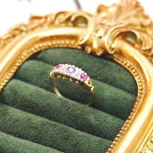 アンティークルビーリング、9Kゴールドとダイヤモンド