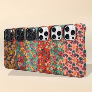 Boho MagSafe iPhone Case: Stylish Floral Pattern, Durable Protection