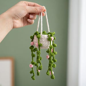 Crochet Plant Car Hanging Ornament, Flower Vine Rear View Mirror Charm, Cute Botanical Car Decor Gift