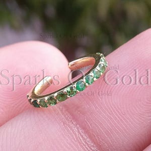 Natuurlijke tsavorite oormanchet 14k geelgouden manchetoorbel, edelsteenoormanchet, feestkleding sieraden jubileumcadeau voor vrouw