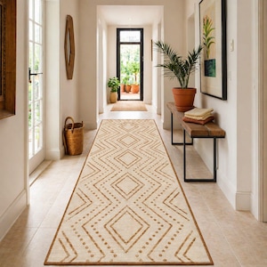 Modern Boho Geometric Runner Rug – Beige & Brown Diamond Pattern Hallway Carpet