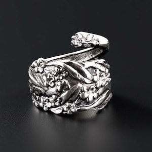 Sterling Silver Spoon Ring with Forget Me Not Flowers, Massive Adjustable Wrap Floral Ring for Women, Vintage Style Botanical Jewelry Gift