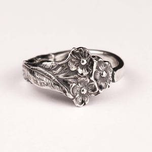 Spoon Ring Forget-Me-Not Sterling Silver, Floral Ring, Adjustable Flower Ring, Vintage Style Ring, Nature Jewelry, Botanical Handmade Gift