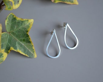 Tear drop stud earrings. 925 sterling silver. square section wire. raindrop. geometric. gift for her. stud. handmade. katie greaves