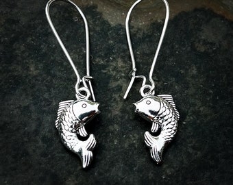 Koi Fisch Ohrringe - Silber Fisch Ohrringe - Fisch Baumeln Ohrringe - Kleine Fisch Ohrringe - Kleine Fisch Ohrringe - Koi Fisch Geschenke für Sie