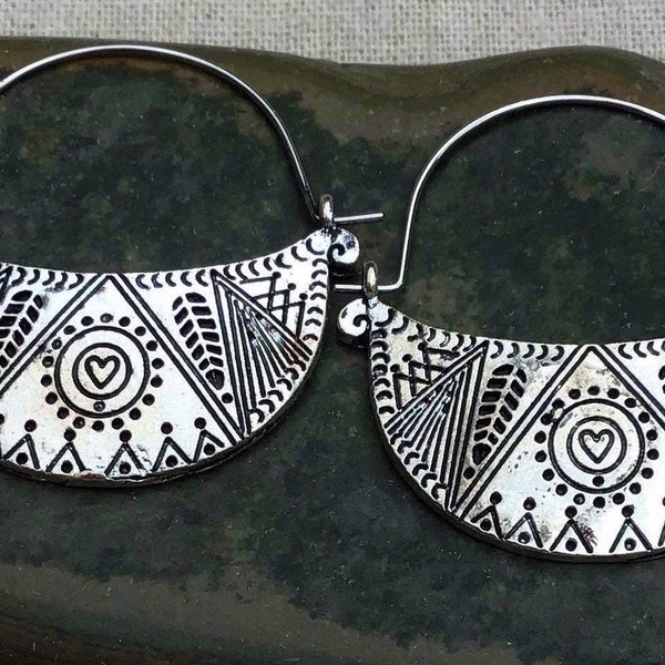 SALE - Boho Heart Earrings - Southwestern Earrings - Artisan Hoop Earrings - Big Bohemian Earrings - Ethnic Hoop Earrings - Boho Jewelry