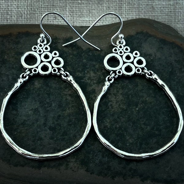 Mod Circle Dangle Earrings - Modern Silver Drop Earrings - Minimalist Dangle Earrings - Silver Geometric Earrings - Silver Artisan Earrings