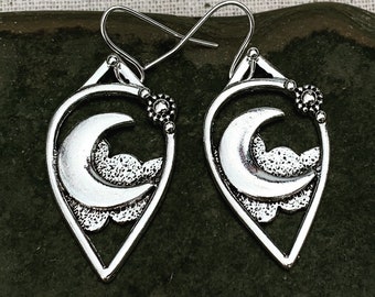 Moon Dangle Earrings - Silver Celestial Earrings  - Boho Moon Earrings - Silver Moon Earrings - Crescent Moon Earrings - Moon Jewelry Gifts