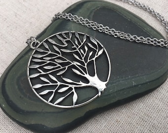 Leafy Tree Necklace - Silver Tree Necklace - Round Tree Necklace - Tree Lover Necklace - Silver Tree Jewelry - Nature Lover Necklace
