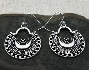 SALE - Boho Dangle Earrings - Silver Ethnic Earrings - Bohemian drop Earrings - Silver Tribal Earrings - Silver Bali Earrings - Boho Jewelry