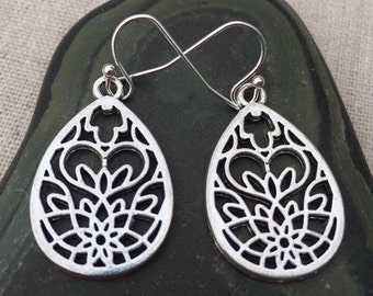 VENTE - Boucles d'oreilles en filigrane - Boucles d'oreilles en argent en forme de larme - Boucles d'oreilles pendantes bohèmes - Boucles d'oreilles fantaisistes - Bijoux bohèmes - Boucles d'oreilles pendantes Boho