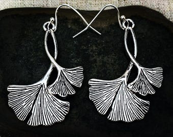 Pendientes de ginkgo de plata - Pendientes de hoja de ginkgo - Pendientes de ginkgo biloba - Pendientes colgantes de ginkgo - Joyería de ginkgo biloba - Regalos de hojas para ella