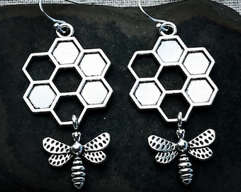 Pendientes de abeja con diseño de panal - Pendientes de abeja de plata - Pendientes colgantes de panal - Pendientes de abeja - Pendientes de abeja de plata