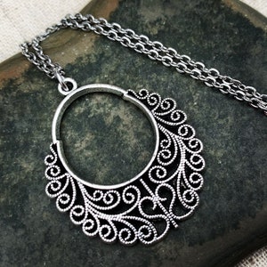 Silver Filigree Necklace - Vintage Silver Necklace - Silver Boho Pendant Necklace - Gifts For Her - Gifts For Wife - Vintage Jewelry Gifts