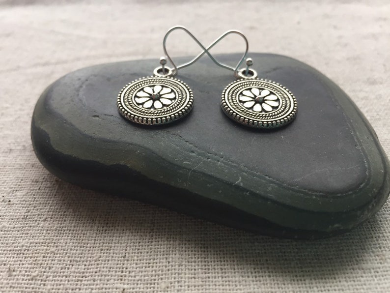 SALE Boho Flower Earrings Flower Disc Earrings Circle Flower Earrrings Bohemian Flower Jewelry Everyday Silver Jewelry image 3