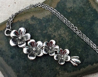 SALE - Flower Statement Necklace - Big Floral Pendant - Silver Flower Necklace - Unique Botanical Necklace - Big Flower Necklace