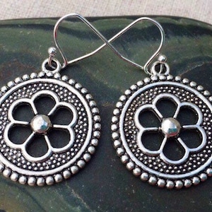 SALE - Boho Flower Earrings - Flower Disc Earrings - Silver Flower Earrings - Flower Circle Earrings - Flower Dangle Drop Earrings