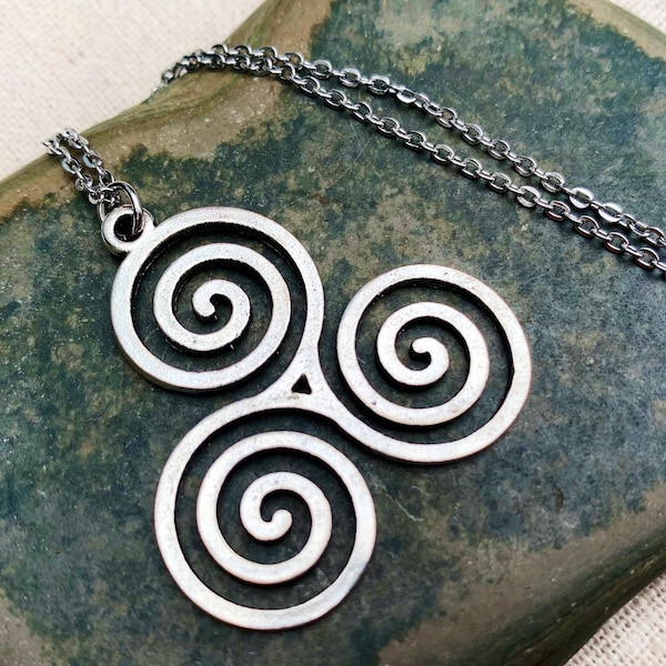 SALE - Triskelion Necklace - Triple Spiral Necklace - Celtic Necklace - Irish Necklace - Triskelion Jewelry - Celtic Jewelry - Irish Jewelry