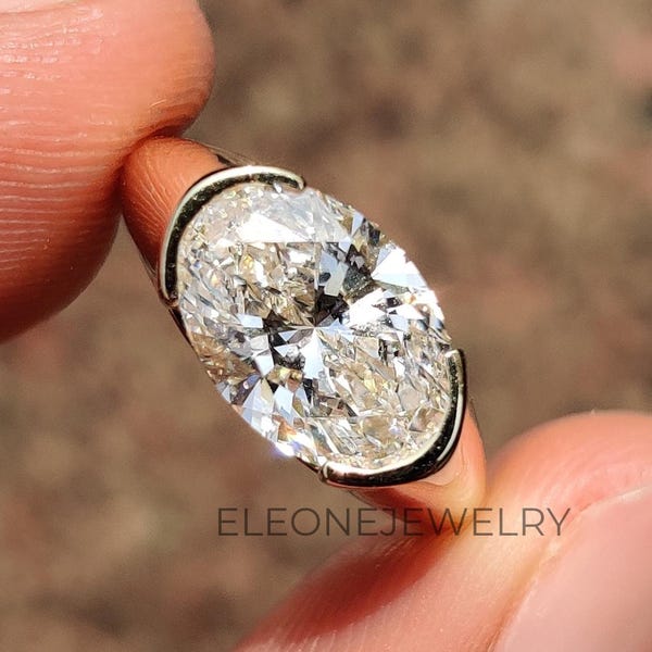 Anillo de compromiso East West de moissanita de corte ovalado de 2,7 quilates, anillo de medio bisel de oro macizo de 14 quilates, anillo solitario, regalo de aniversario, joyería artesanal.