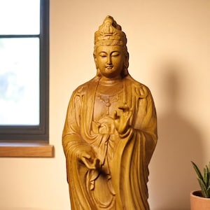 Wooden Guanyin Statue – Hand-Carved Kwan Yin Bodhisattva Sculpture – Solid Wood Goddess of Mercy – Buddhist Altar Decor