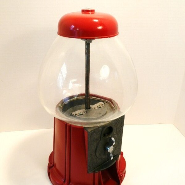 Vintage 1970 s 25 cent Carousel Gumball Machine Glass Globe Metal