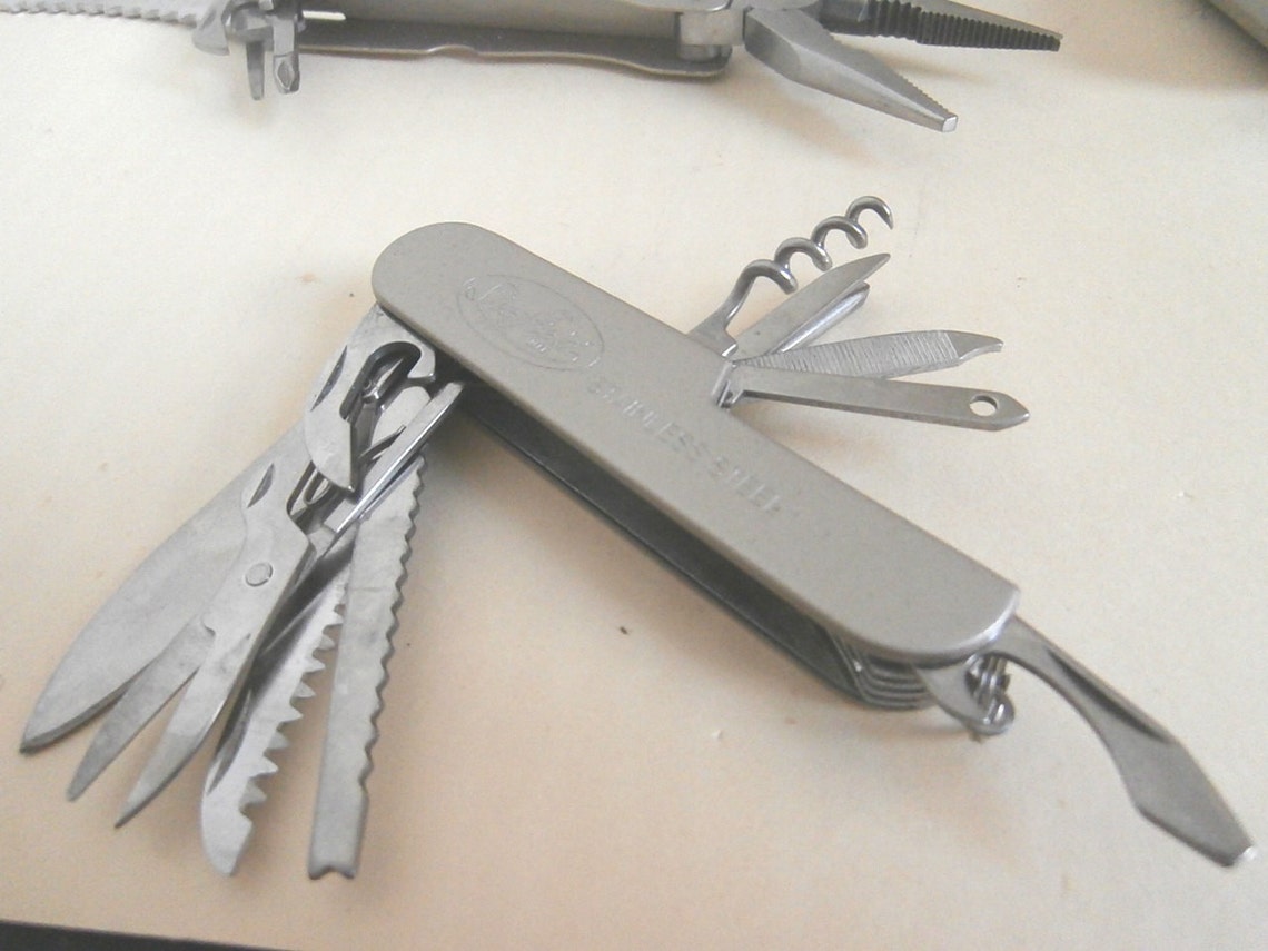 18 in 1 sheffield multi tool 18 in 1 sheffield multi tool