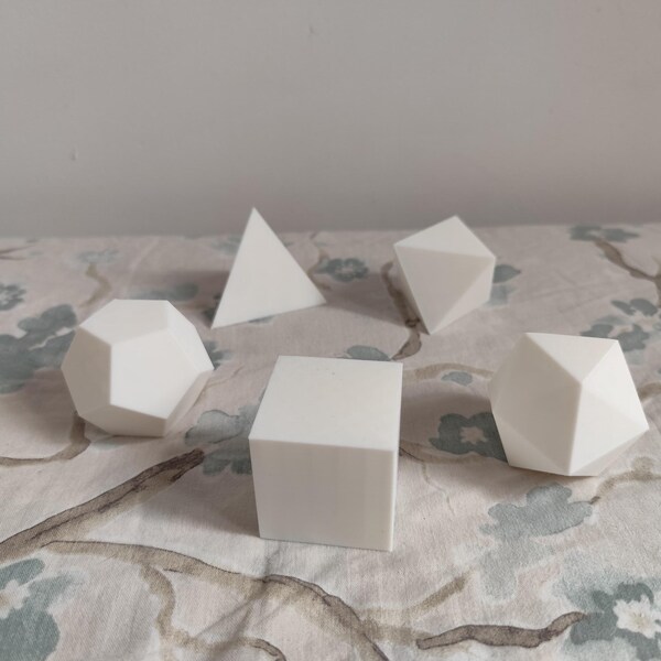 Minimalist Platonic Solids Set