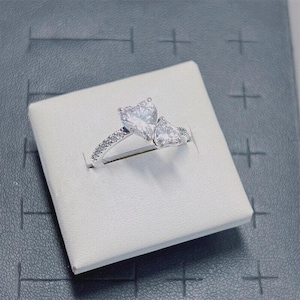 Heart Cut Simulated Diamond Women&#39;s Double Heart Band Ring 14k White Gold Plated
