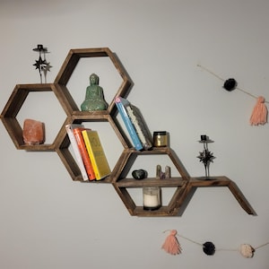 Etagères hexagonales