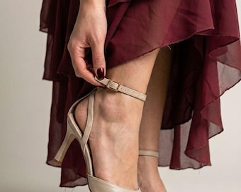 Beige Riemchen Hochzeit Schuhe mit Absatz | klassische und schlichte beige ivory Pumps