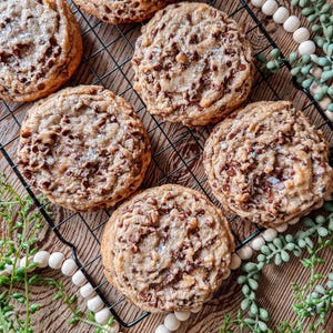 Gluten-Friendly Chocolate Chip Cookies, Cookie Gift Box, Bakery-Style Gourmet Artisan Homemade Chocolate Chip Cookies