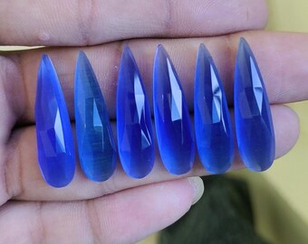 Pierres précieuses artisanales en forme de poire taillée en rose Monalisa bleue (8 x 30 mm)